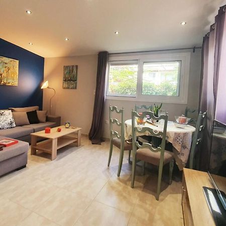 Ilias' Cosy And Relaxing Apartment Athena Bagian luar foto