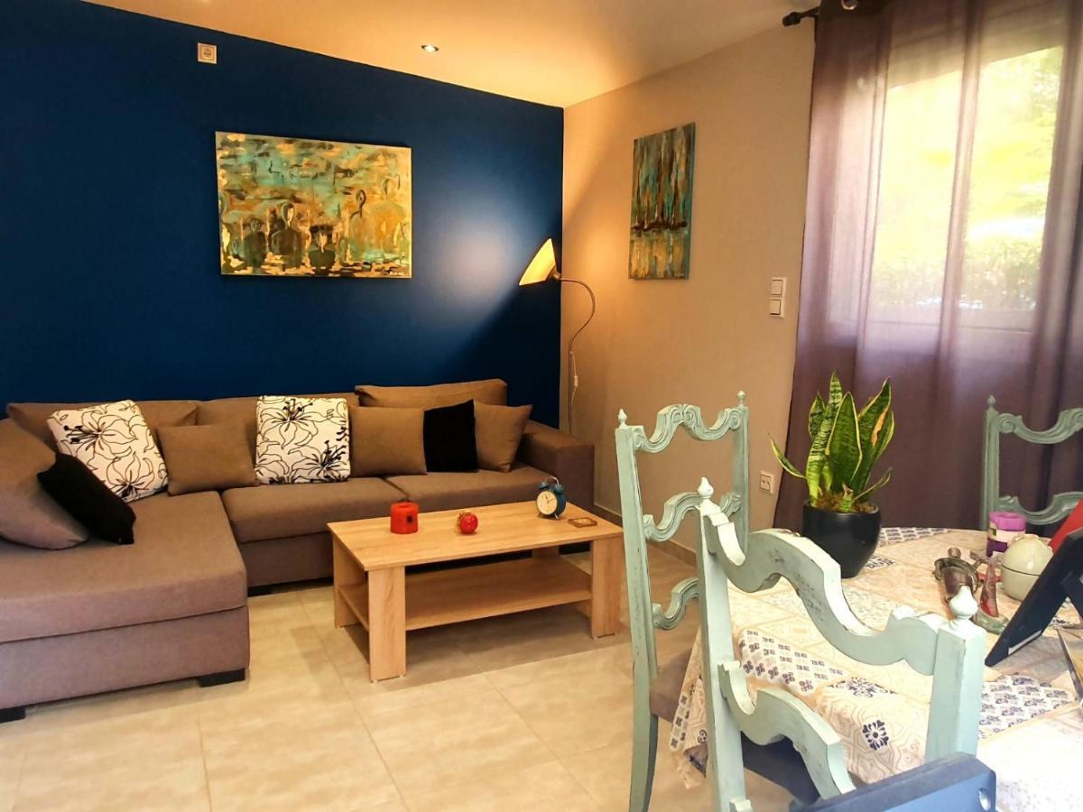 Ilias' Cosy And Relaxing Apartment Athena Bagian luar foto