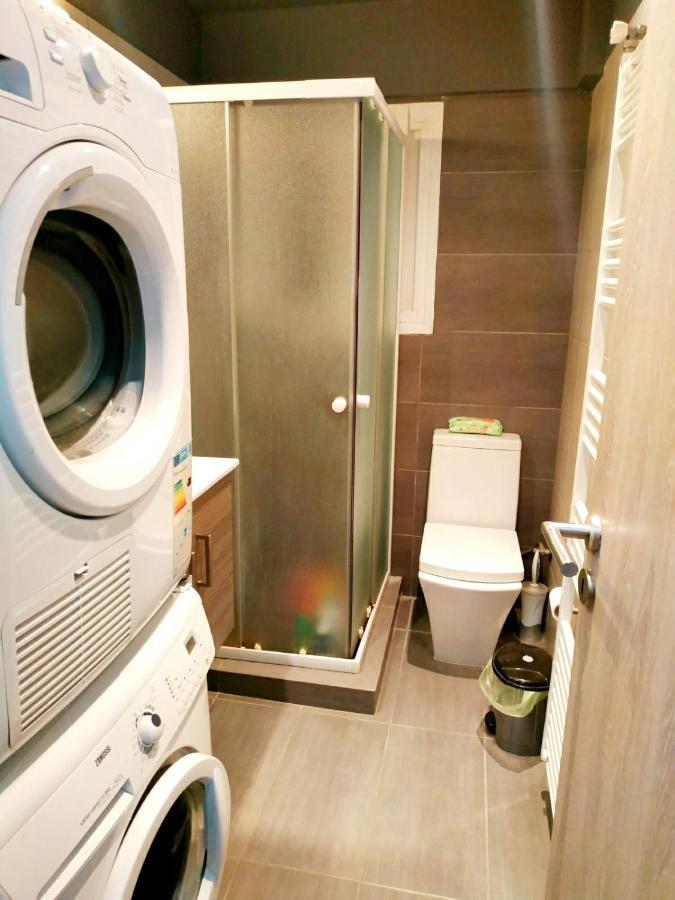 Ilias' Cosy And Relaxing Apartment Athena Bagian luar foto
